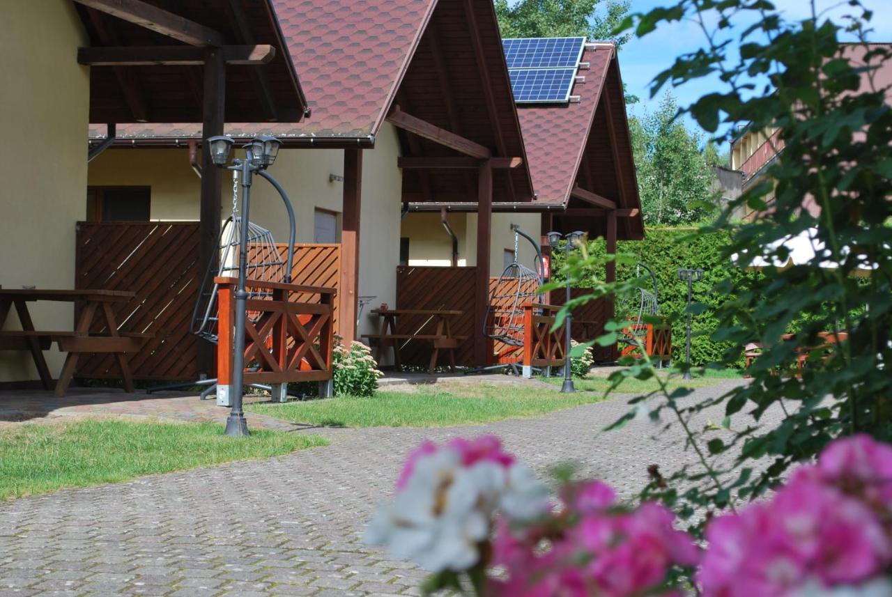 Kameleon Dzwirzyno Hotell Exteriör bild